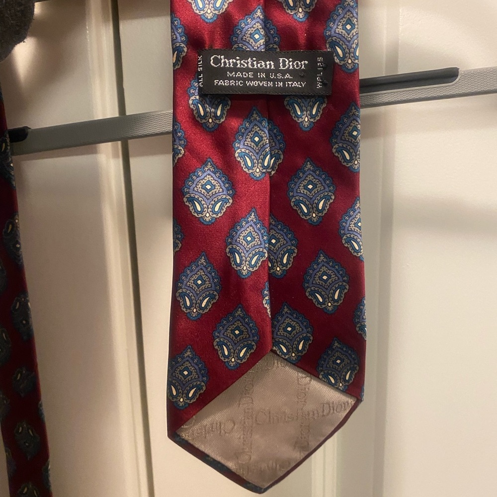 Dior Red and Blue Patterned Tie - Picture 3 of 3
